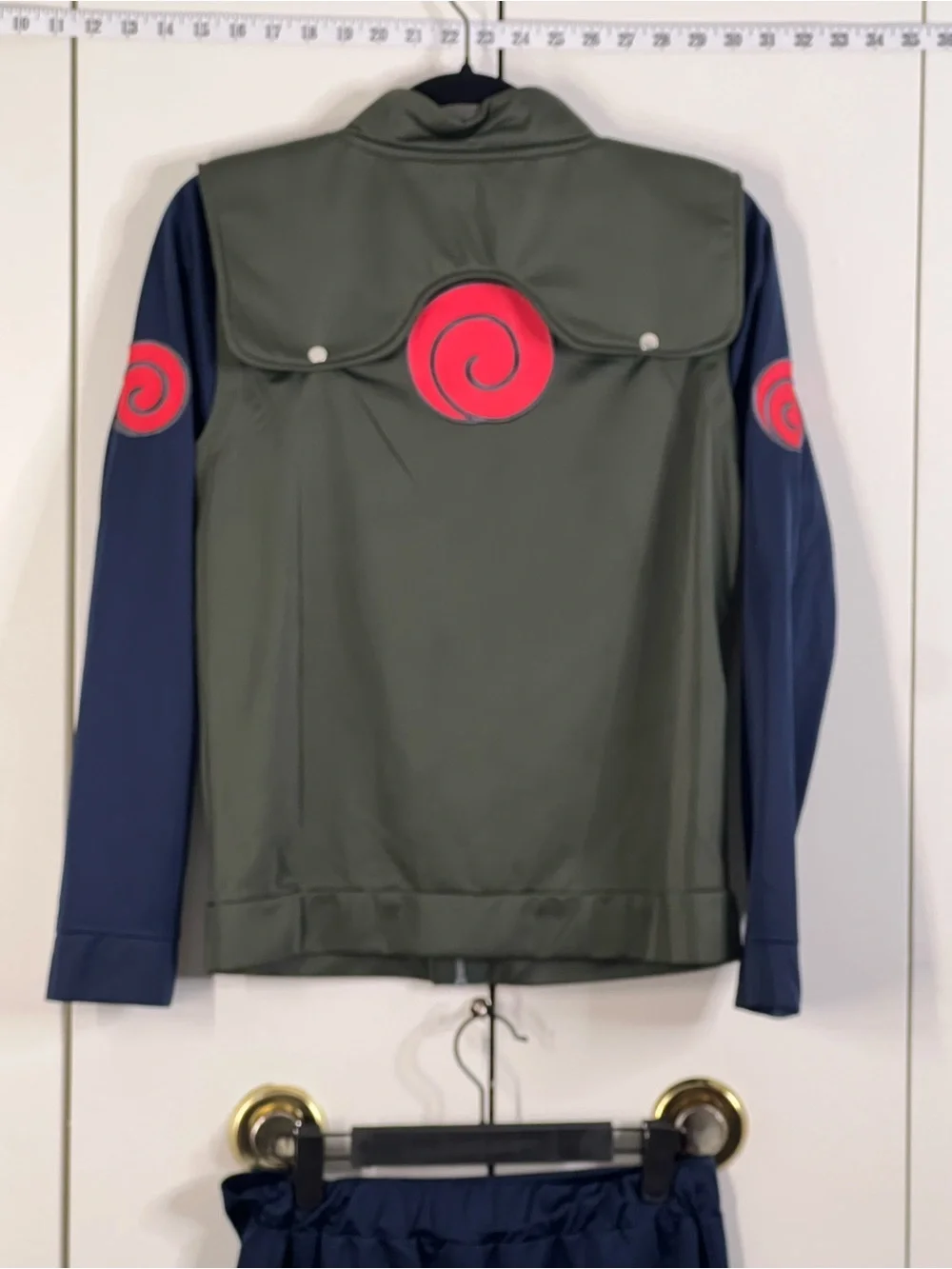 NARUTO SHIPPUDEN Anime Cosplay Costume Set – Green Tactical Vest & Blue Pants